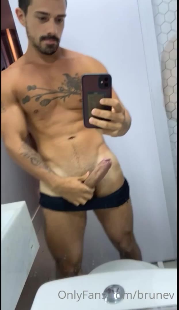 1 Brazilian hunk Brunev Onlyfans Porn LEAKED