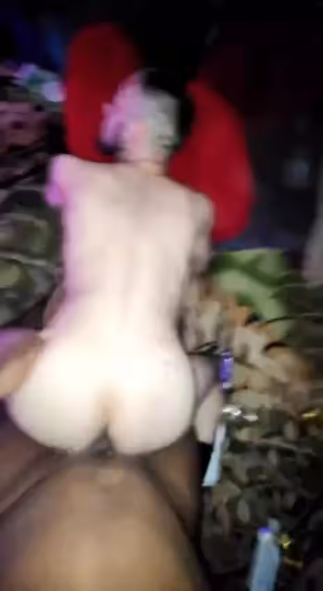 118 Tranny fucks straight hot guy