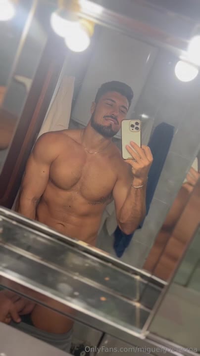 13 Soccer player Miguel Guerrero miguelguerreroa leaked onlyfans