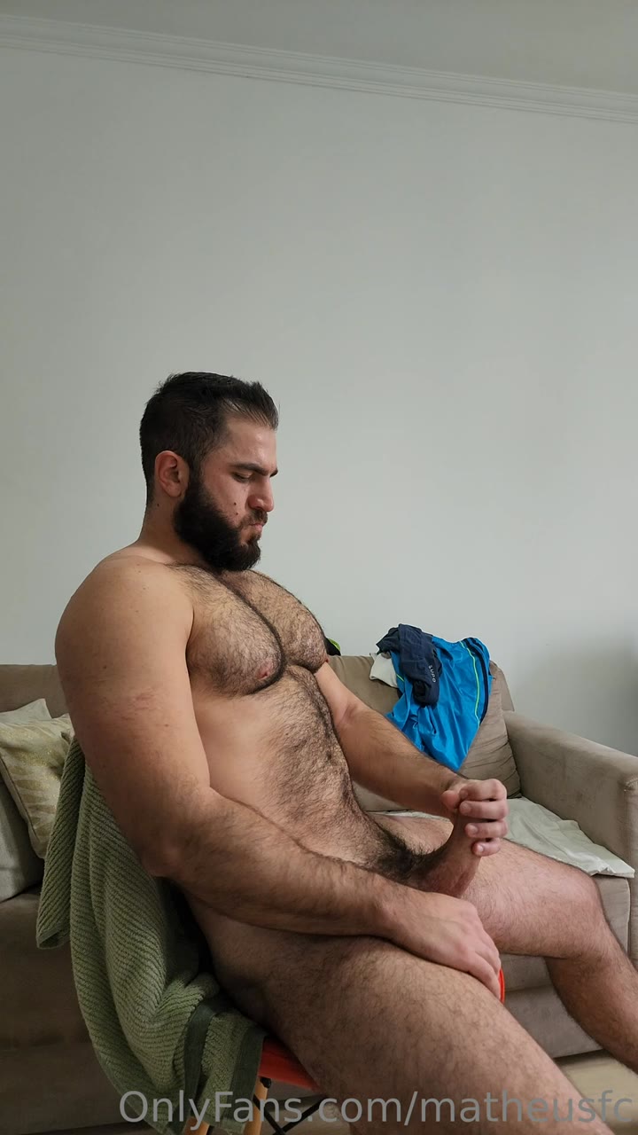 131 Hairy  muscle hunk matheusfc onlyfans porn