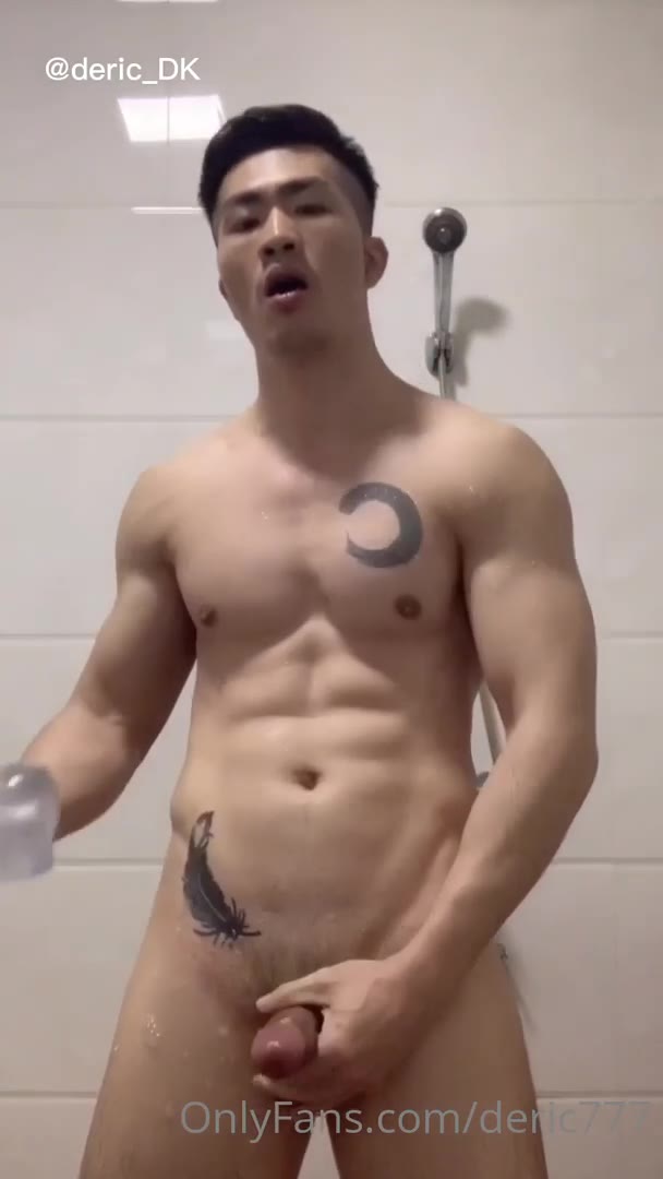 16 Asian hunk Deric777 Onlyfans porn