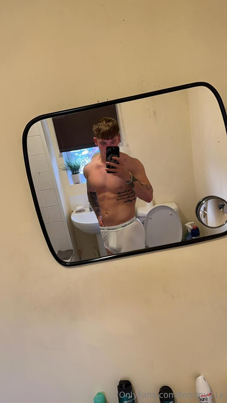 40 Young Twunk Tommy Simpson tommy21x onlyfans LEAKED