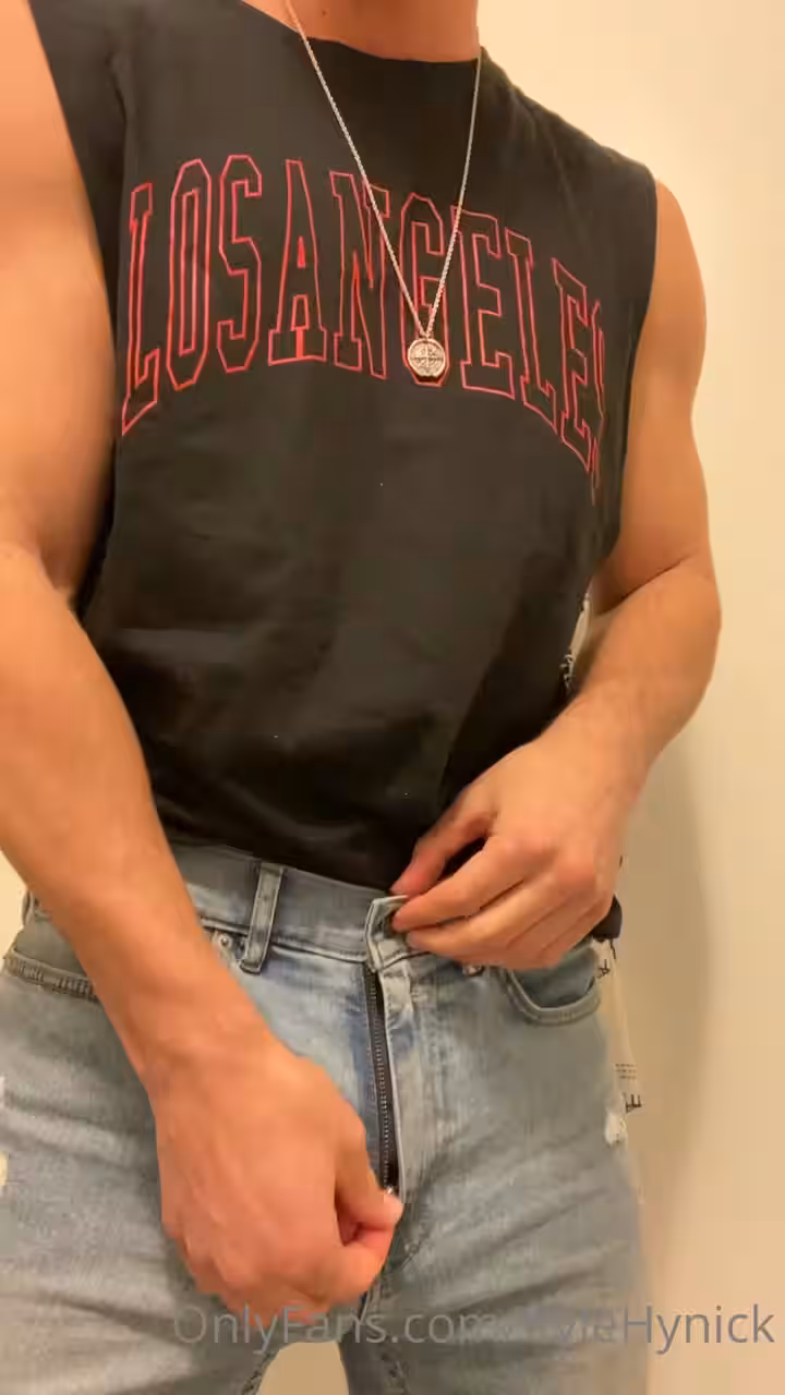 17 hot model Kyle Hynick naughty video