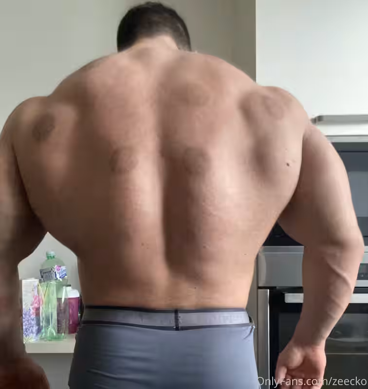 230 Massive bodybuilder Pavel Červinka zeecko onlyfans porn