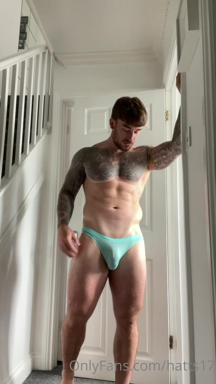 175 Tattooed Hottie Personal trainer Chris Hatton hatts17 leaked onlyfans porn