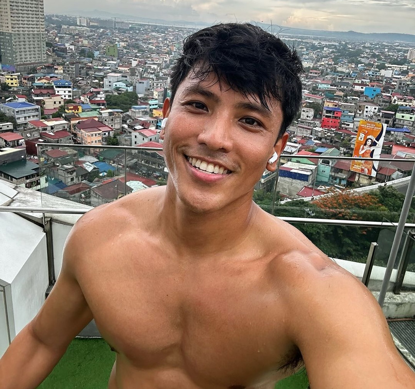 176 Asian twunk Luke Calip goldentwunk671 onlyfans porn