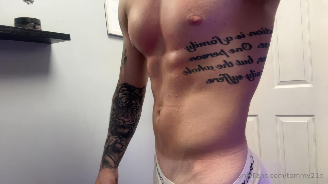 19 Young Twunk Tommy Simpson tommy21x onlyfans LEAKED