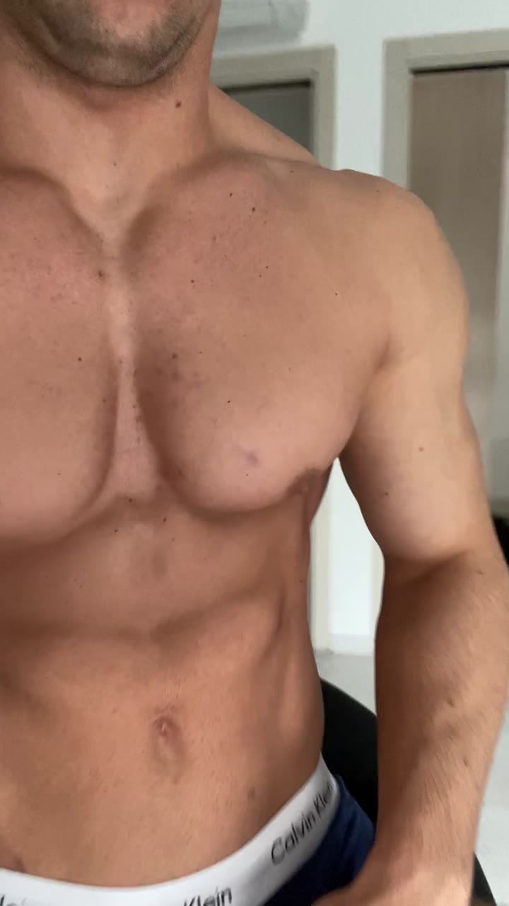 204 italian muscle stud Niccolo Neri niccoloneri big cock onlyfans porn