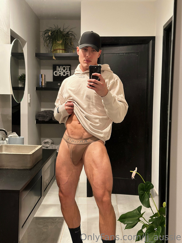 231 Australian hunk jj_aussie onlyfans porn