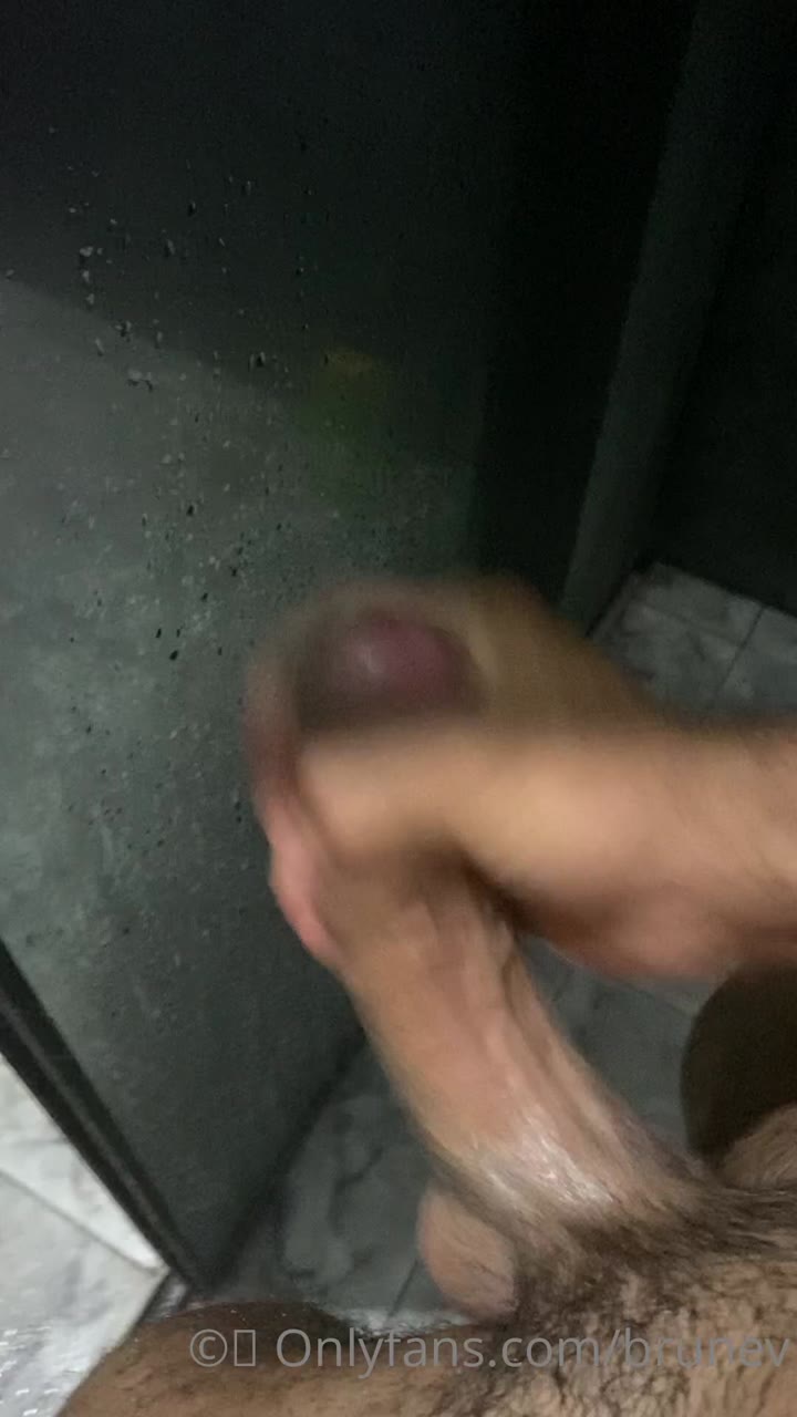 26 Brazilian hunk Brunev Onlyfans Porn LEAKED
