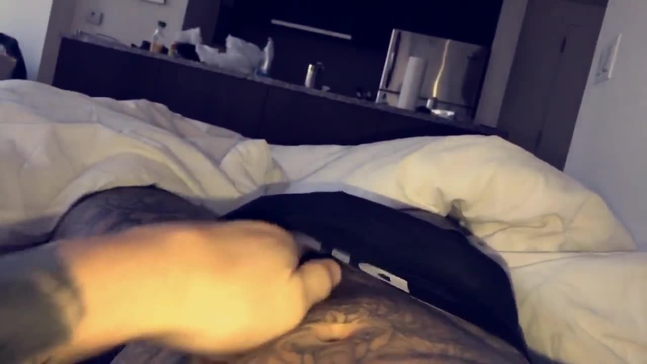26 X Factor contestant tattooed hunk Ellis Lacy elecy123 onlyfans porn