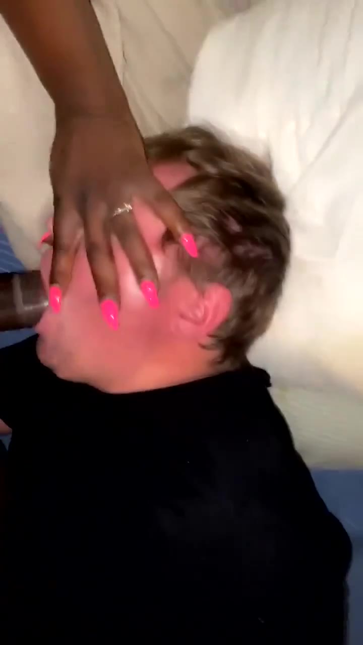 299 Tranny fucks straight hot guy