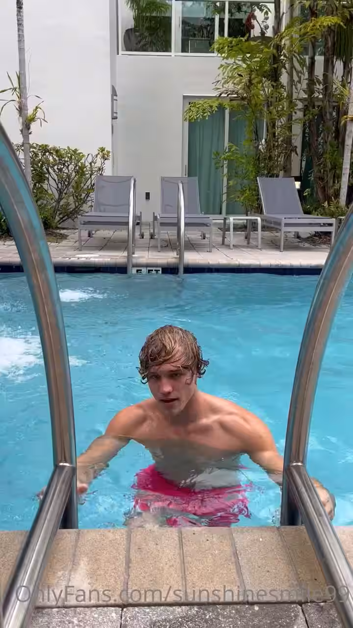 301  Curly Haired jock  Owen Lindberg sunshinesmile99 onlyfans porn