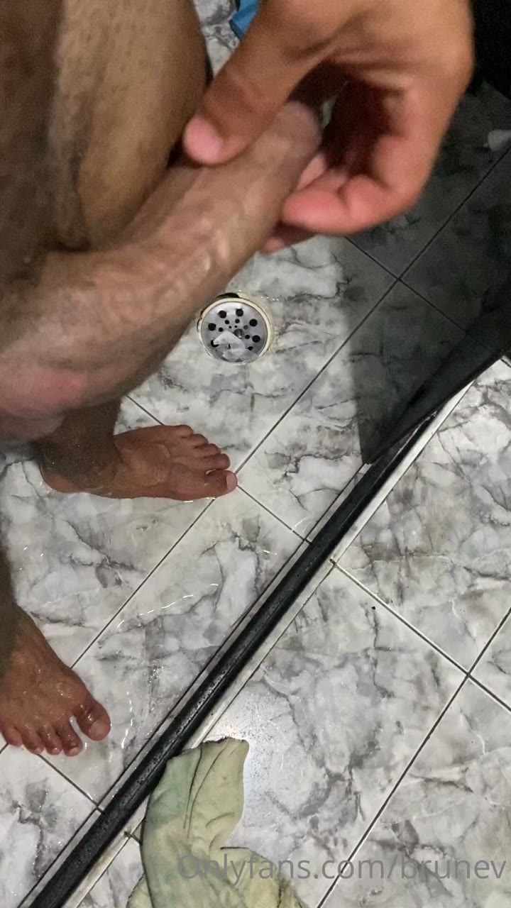 31 Brazilian hunk Brunev Onlyfans Porn LEAKED