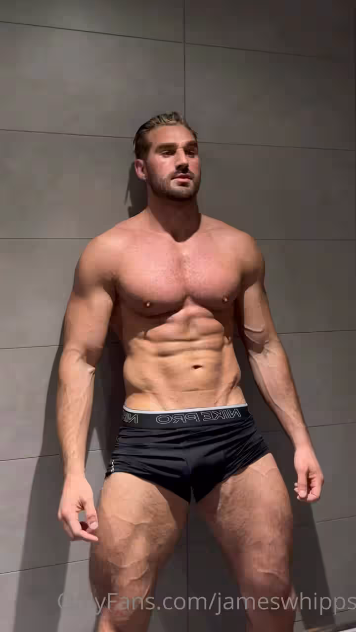 31 Muscle Hunk James Whipp jameswhipps onlyfans