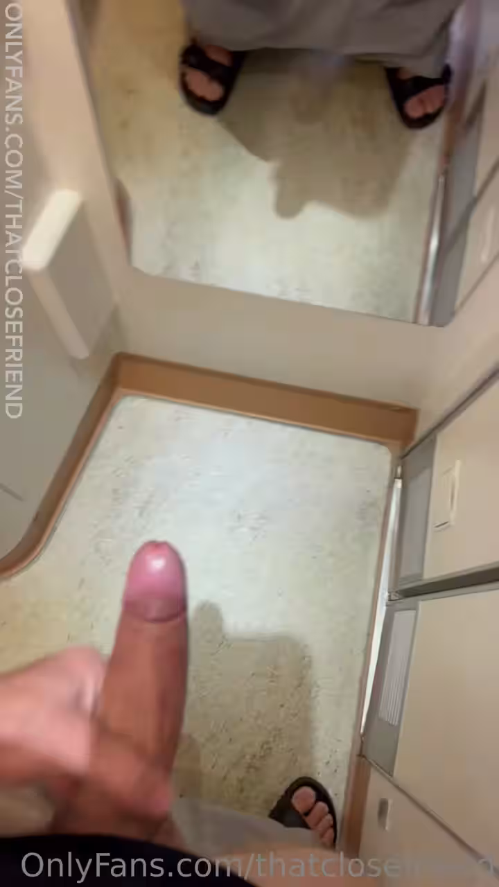 32 thatclosefriend onlyfans