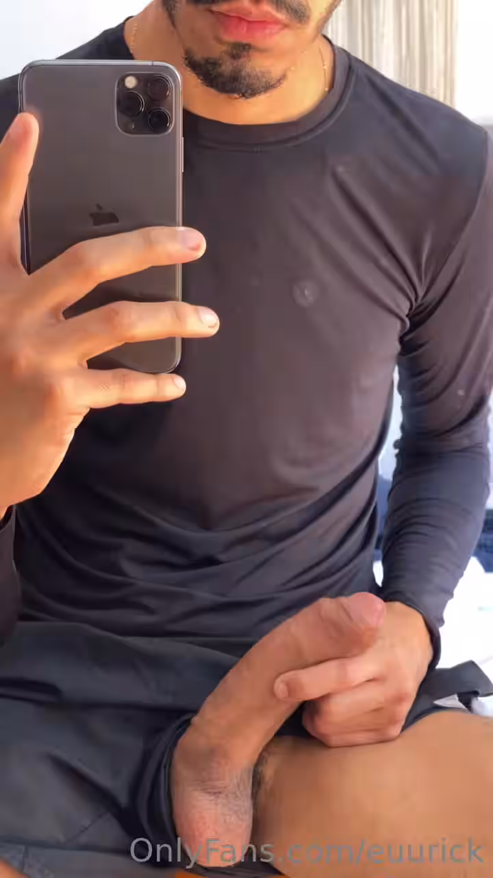 33 big cock henrique euurick onlyfans fuck