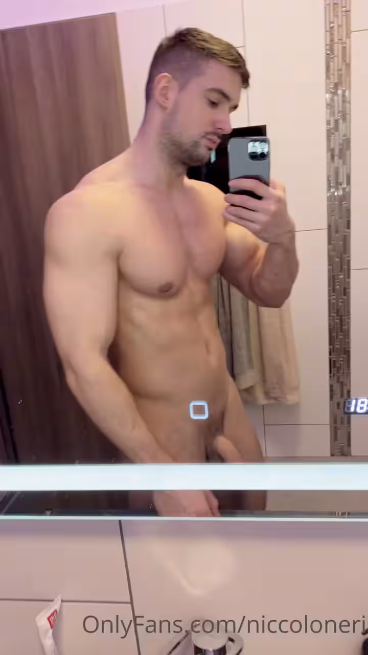 34 italian muscle stud Niccolo Neri niccoloneri big cock onlyfans porn