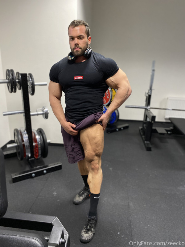 251 Massive bodybuilder Pavel Červinka zeecko onlyfans porn
