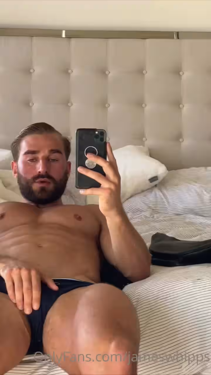 34 Muscle Hunk James Whipp jameswhipps onlyfans