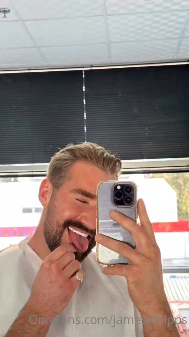 35 Muscle Hunk James Whipp jameswhipps onlyfans
