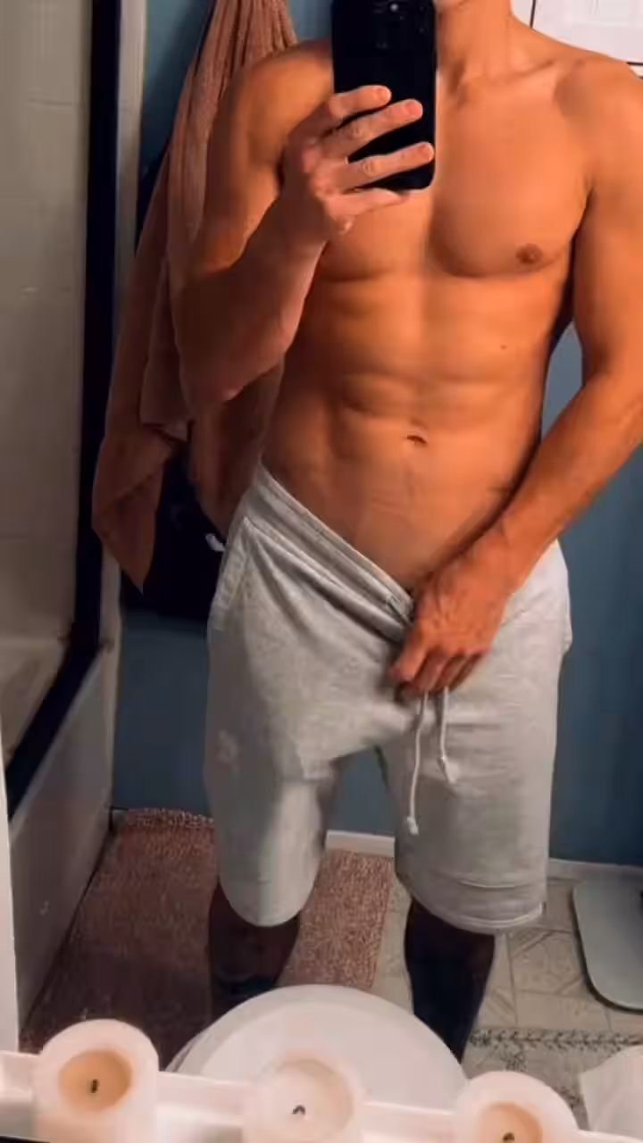 4 Big cock muscle stud Jake Wild bigggwild Onlyfans porn