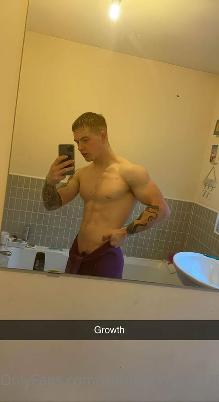 28 Young Twunk Tommy Simpson tommy21x onlyfans LEAKED