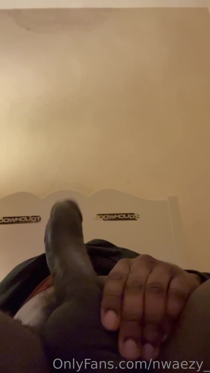 46 black Muscle stud Nwaezy_ Steven Gray OnlyFans porn