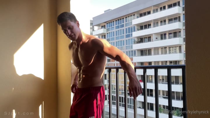 48 hot model Kyle Hynick naughty video