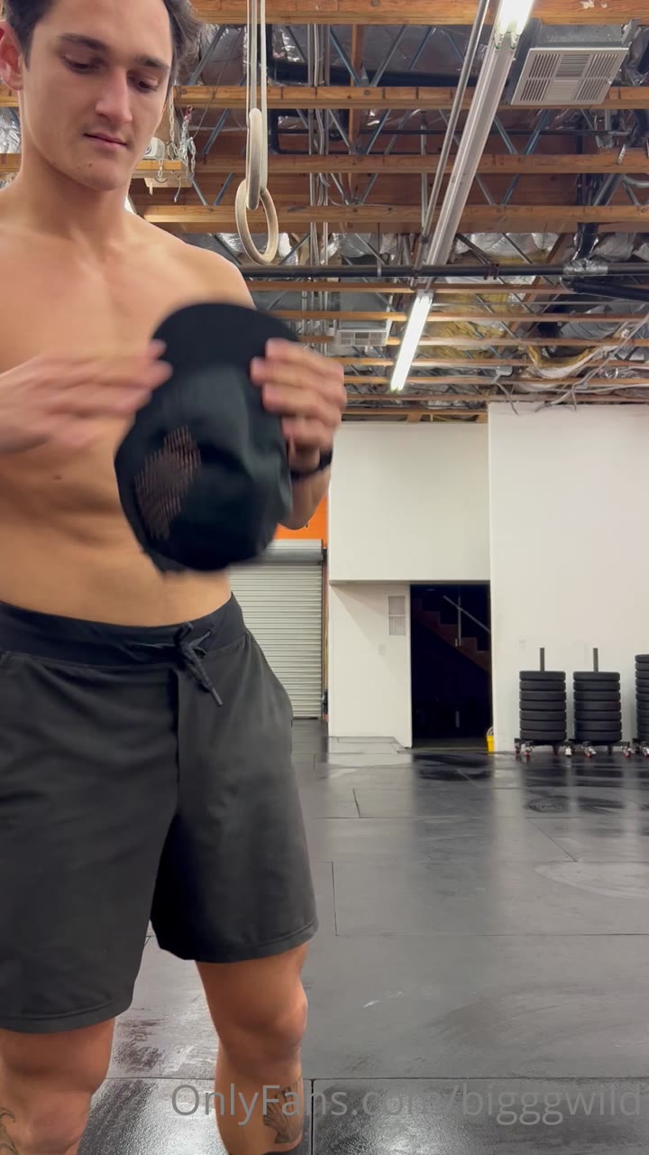 52 Big cock muscle stud Jake Wild bigggwild Onlyfans porn