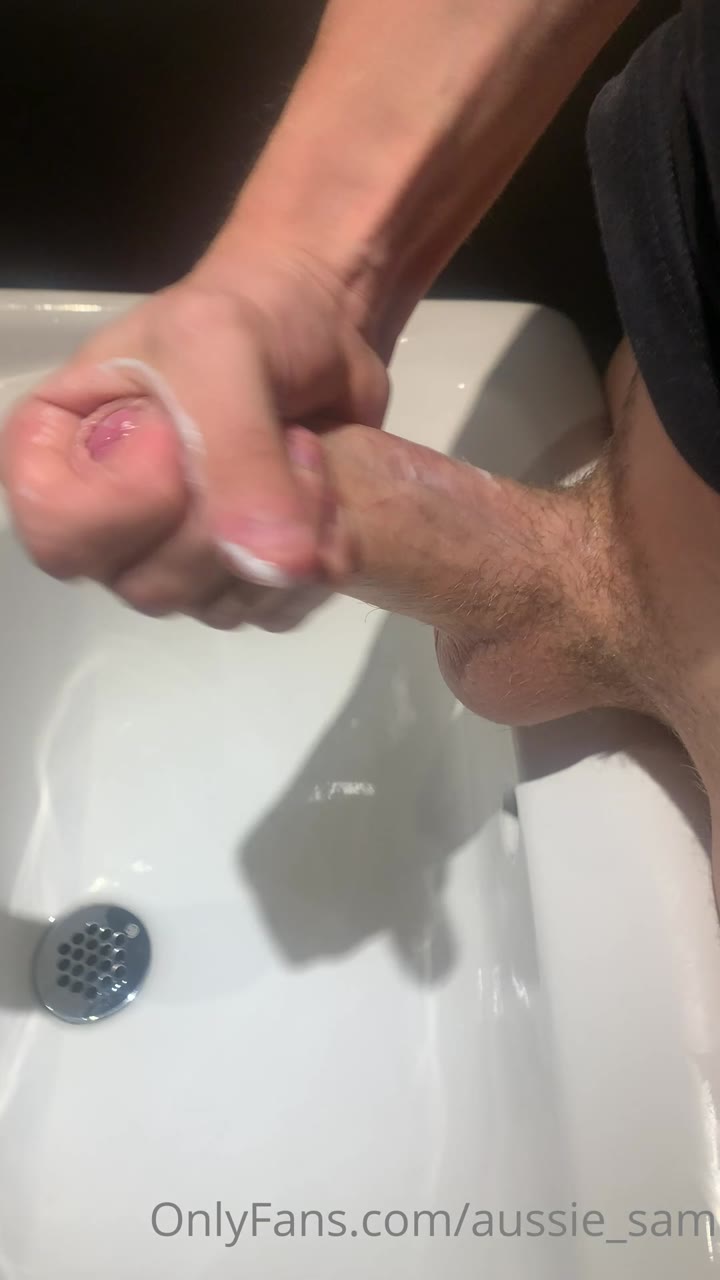 53 Australian Jock Sam Holister aussie_sam OnlyFans Porn