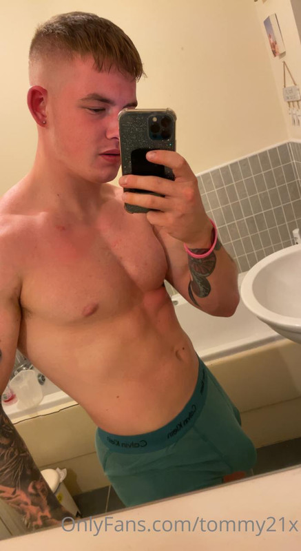 30 Young Twunk Tommy Simpson tommy21x onlyfans LEAKED