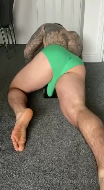71 Tattooed Hottie Personal trainer Chris Hatton hatts17 leaked onlyfans porn
