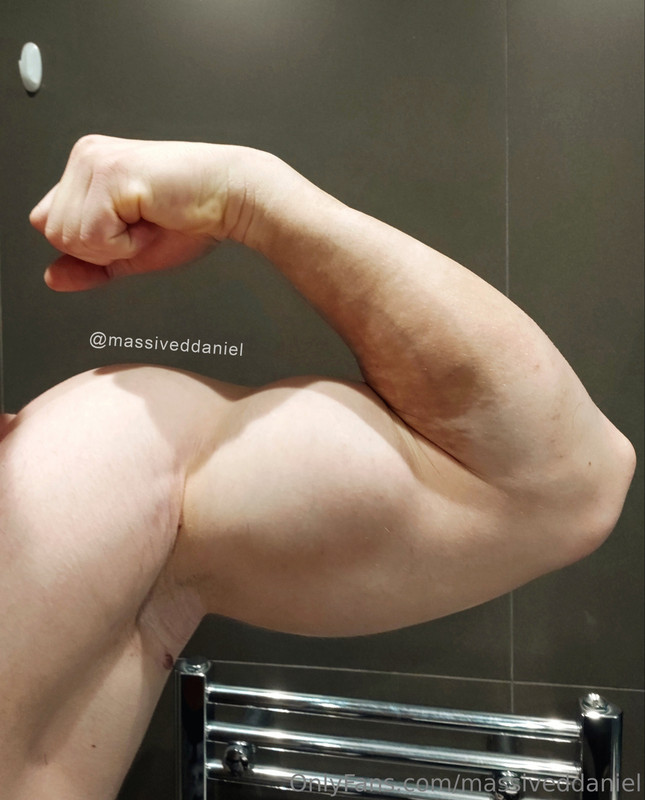 72 True muscle Gods with massive cocks Daniel & Rhys massiveddaniel OnlyFans porn