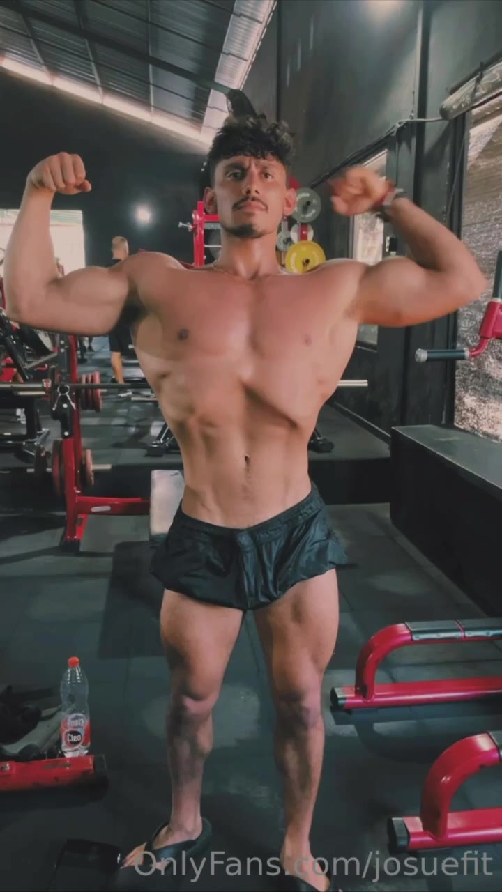 8 Josue Gonzalez josuefit onlyfans  leaked