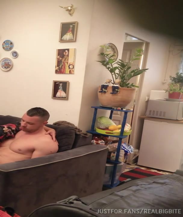 82 Tranny GrethaBBW RealBigBite FrenchBigBite fucking straight guy