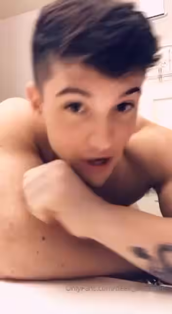 87 Derek Martin  deek_aesthetic Onlyfans Video