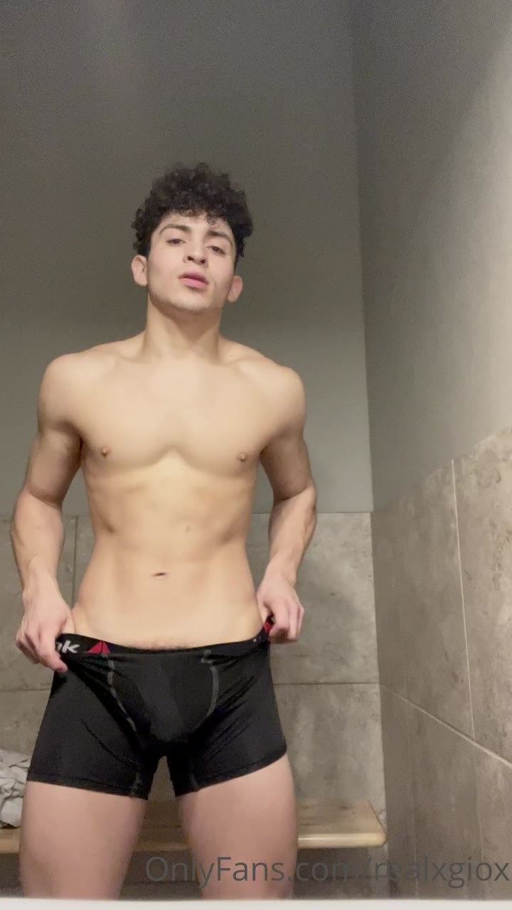 89 Curly haired twunk GIO xgiox69 onlyfans fuck