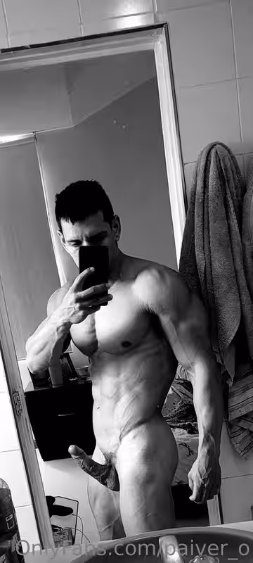 1 spanish hunk paiver_o Onlyfans leaked