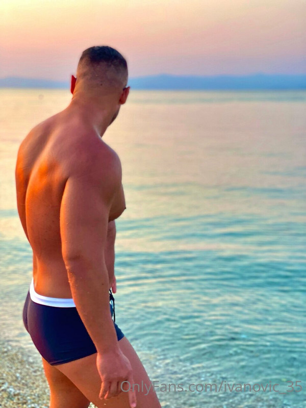 105 Serbian daddy Vladimir Ivanović   vladimir_35 onlyfans leaked