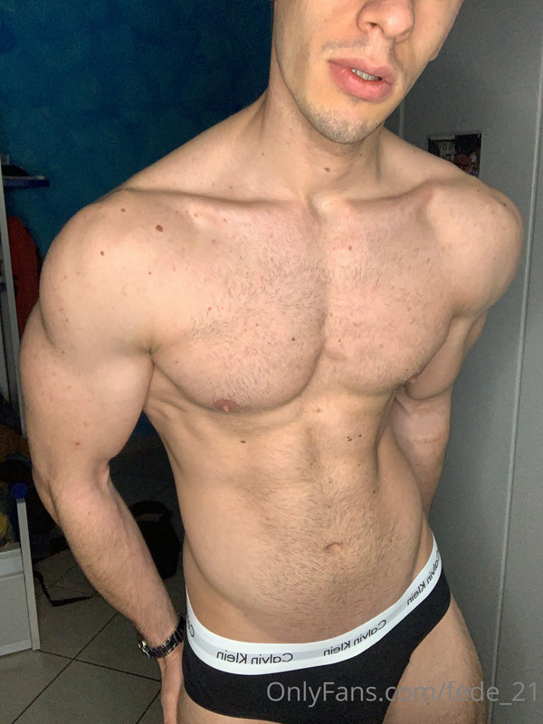 106 Italian muscle hunk Federico fede_21 onlyfans wank off porn