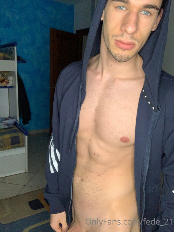 111 Italian muscle hunk Federico fede_21 onlyfans wank off porn