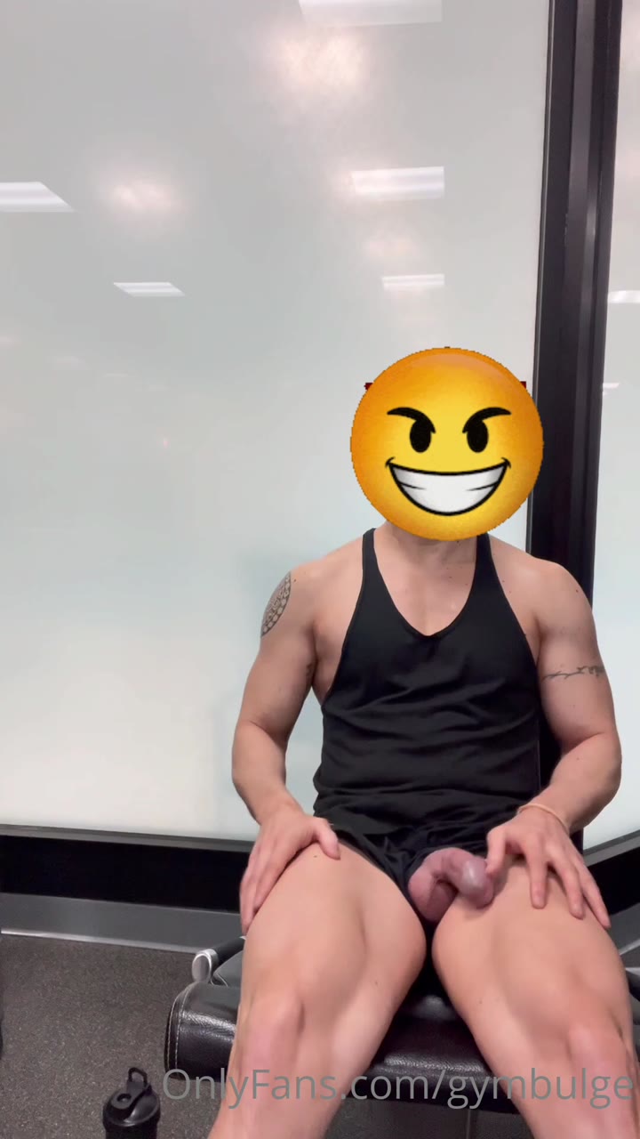 114 sexy hunk Wiccan gymbulge gym.bulge OnlyFans porn