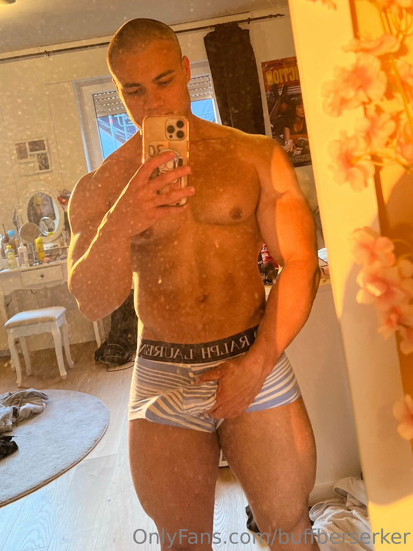 128 Hottie latino Pedro buffberserker buff_weeb OnlyFans Porn