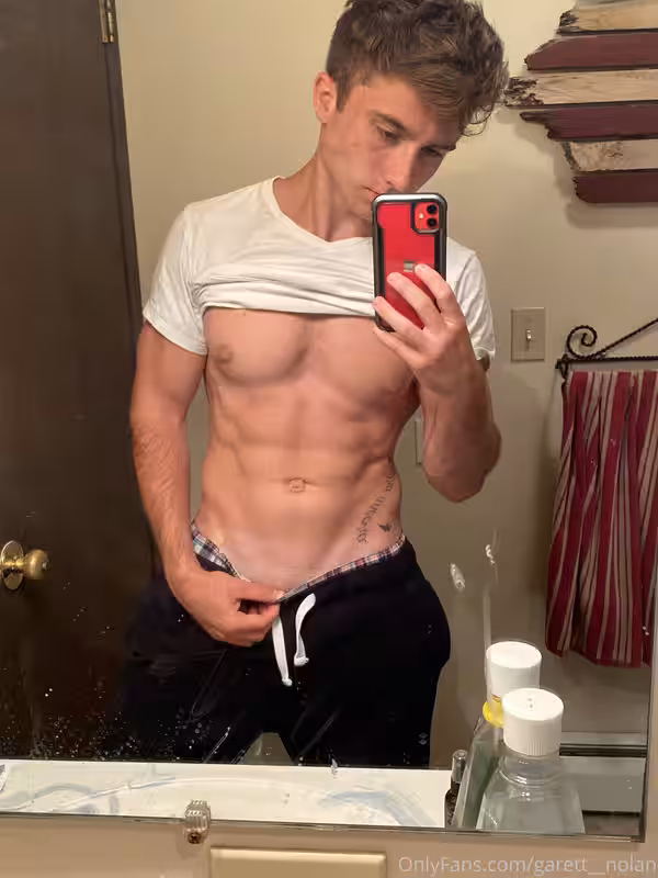 13 Famous TikToker  Garret Nolan garett__nolan onlyfans leaked