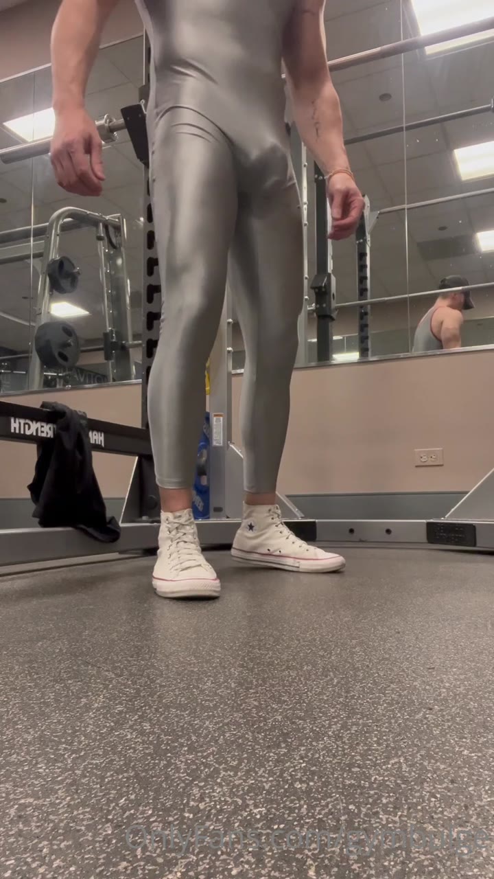 132 sexy hunk Wiccan gymbulge gym.bulge OnlyFans porn