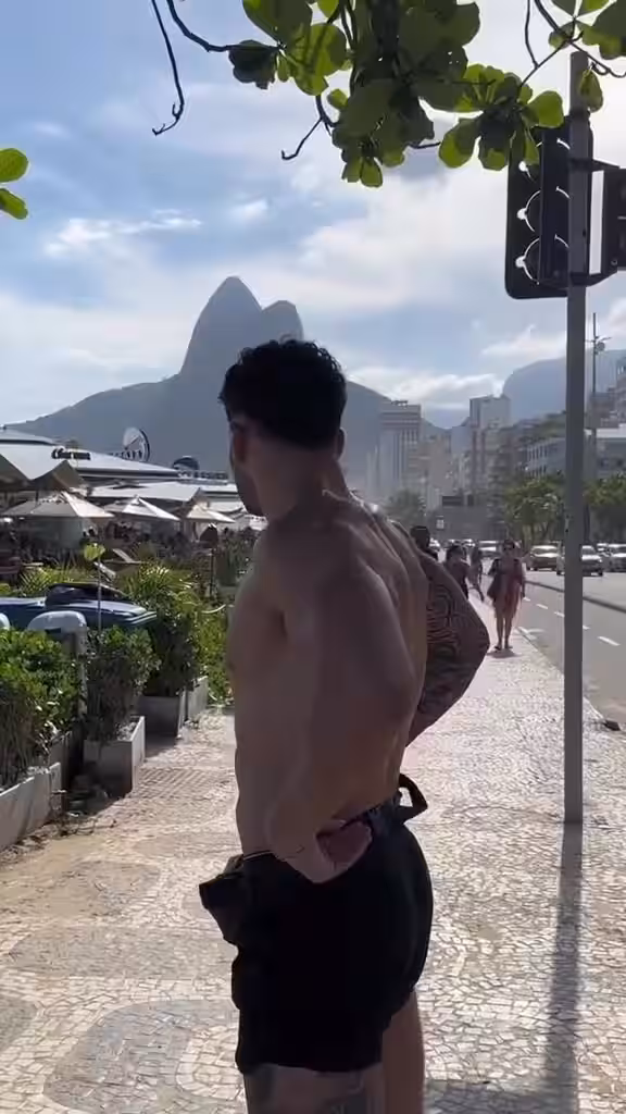 14 Arab KURDISH Muscular Prince Onlyfans