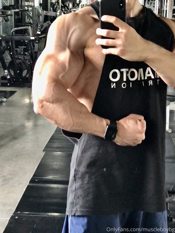 151 MuscleBoyBG Onlyfans LEAKED
