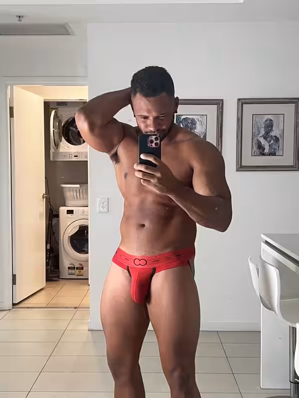 157 Black Hunk Reegswood  onlyfans leaked