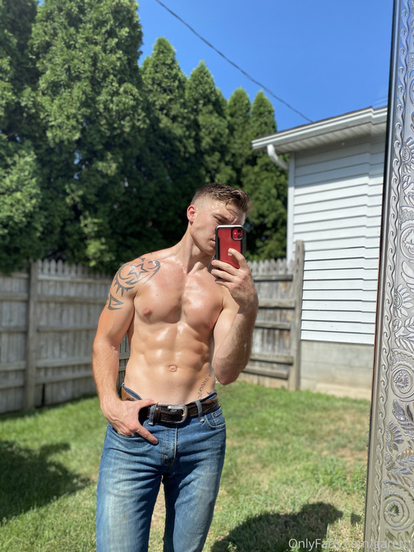 16 Famous TikToker Garret Nolan garett__nolan onlyfans leaked